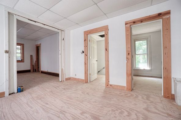 131 N 8th St, Decatur, IN 46733
